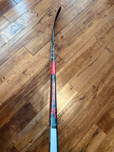 Junior CCM Jetspeed FT7 Pro Left Hand Hockey Stick P88 (New)