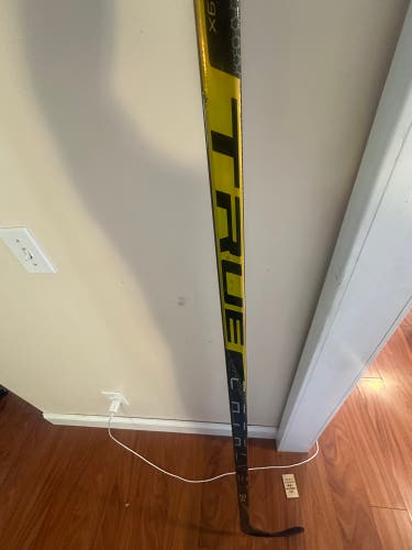Senior True Catalyst 9X Right Handed Hockey Stick P92 (Used)