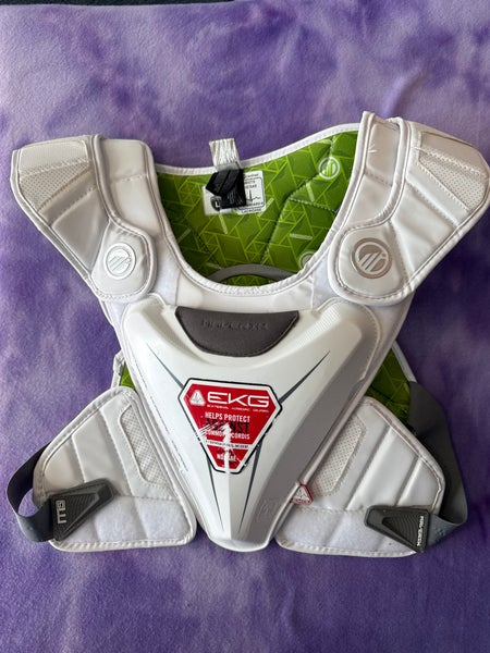 Large Adult Maverik M5 Shoulder Pads (Used)