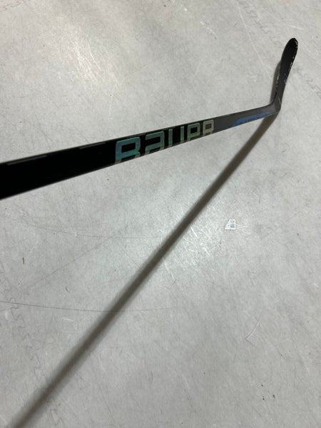 Intermediate Bauer Nexus Sync Hockey Stick | LH P28