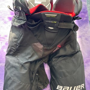 Black Senior Large Bauer Vapor Hyperlite Hockey Pants (Used)