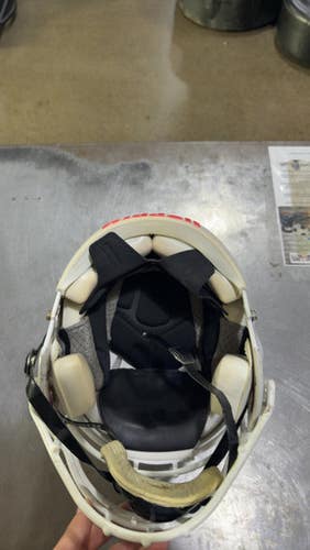 Used Riddell SPEED R41190 ADULT 2022 FB Helmet White LG 11605-S000208929