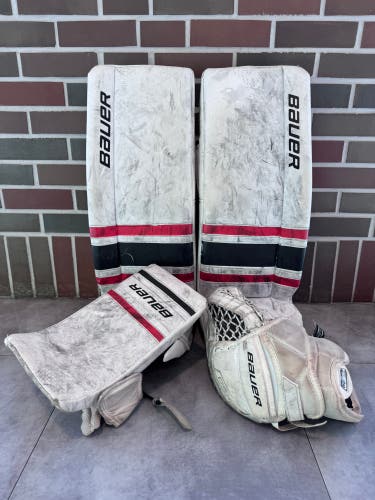 White 28" Junior Bauer GSX Goalie Full Set Regular (Used)