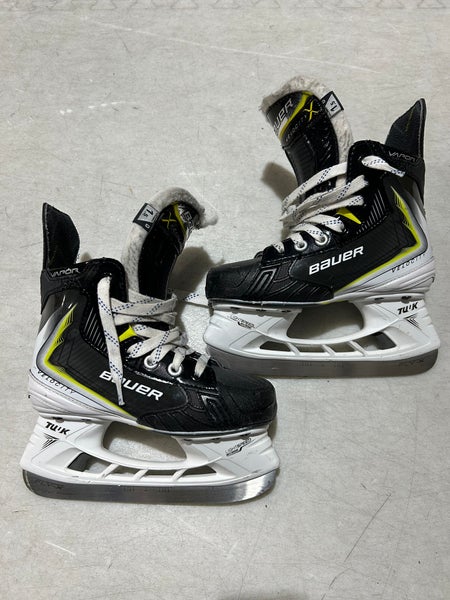 Bauer S25 Vapor Velocity (SMU) Hockey Skates | Size 1.5