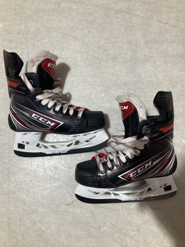 CCM JetSpeed Vibe (SMU) Hockey Skates | Size 3.5