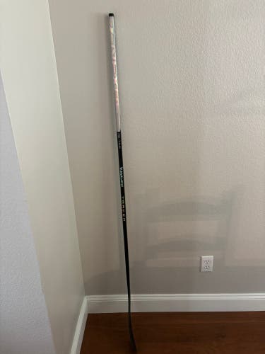 Senior Bauer Nexus Tracer Right Handed Hockey Stick P92 (Used)