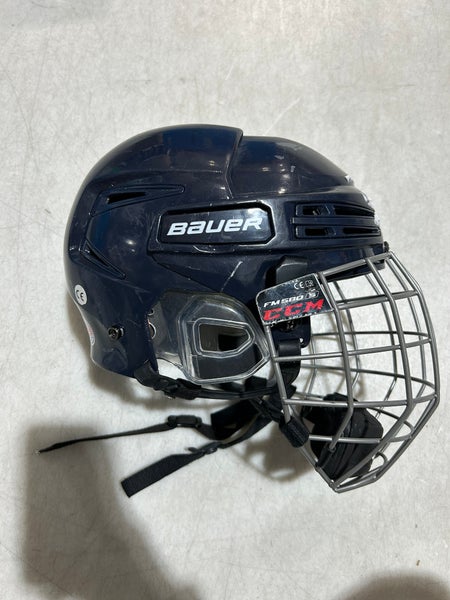 Small Bauer Re-Akt 75 Helmet