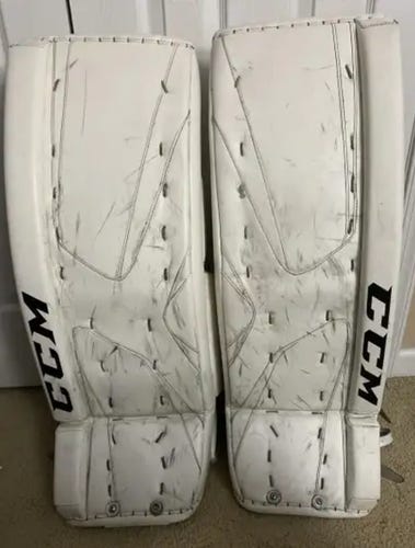 33" 2020 CCM Revolution 577 Goalie Leg Pads (Used)