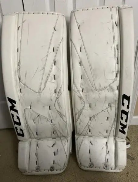 33" 2020 CCM Revolution 577 Goalie Leg Pads (Used)