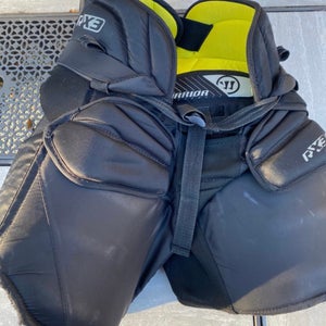 Junior XL Warrior Ritual x3 E+ Hockey Goalie Pants (Used)