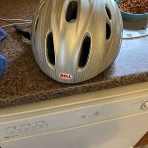 Adult M/L Bell Reflex Bike Helmet w/ visor(Used)