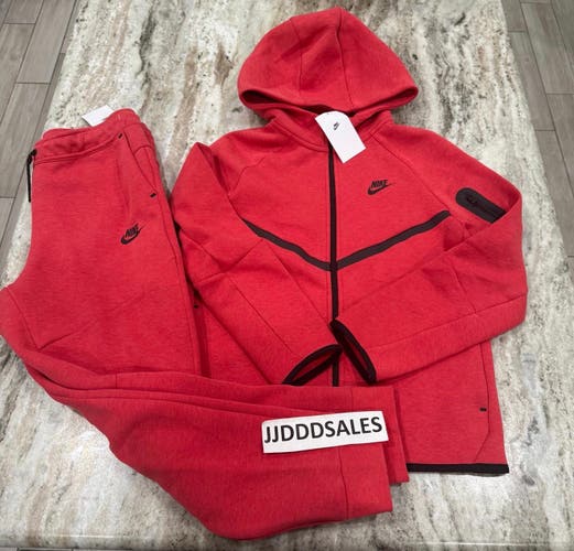 Nike Sportswear Tech Fleece Big Kids Full Zip Set Hoodie & Pants Size M HV5869-672
New with tags