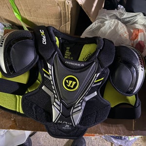 Small Junior Warrior ALPHA LX PRO Shoulder Pads (Used)