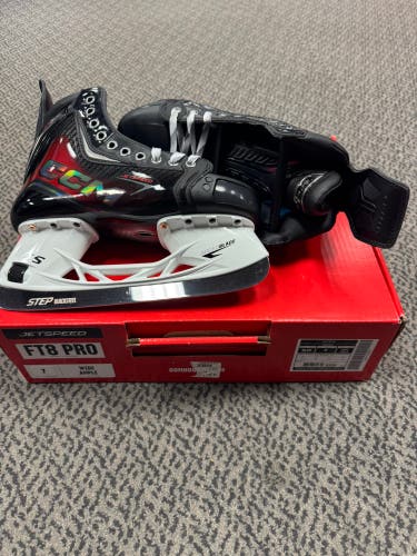 CCM JetSpeed FT8 Pro Hockey Skates 7 (New) Wide