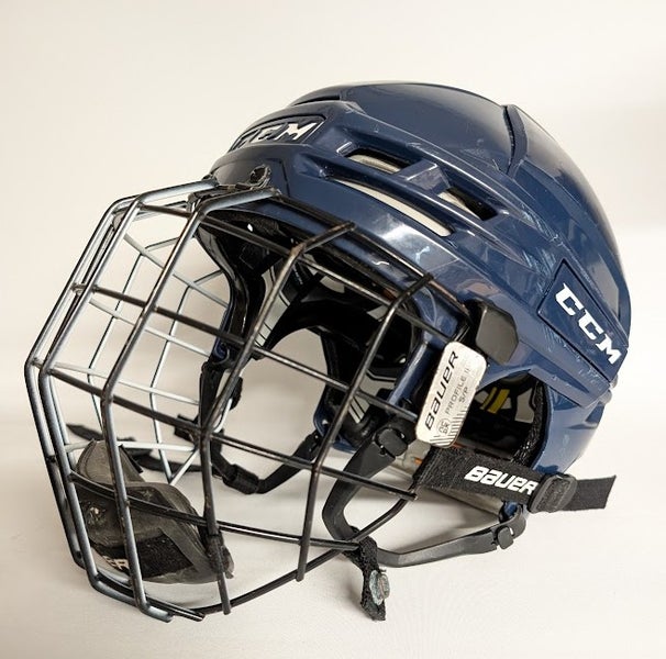 Medium CCM Tacks 910 Helmet (Used) NAVY WITH BAUER OREO CAGE