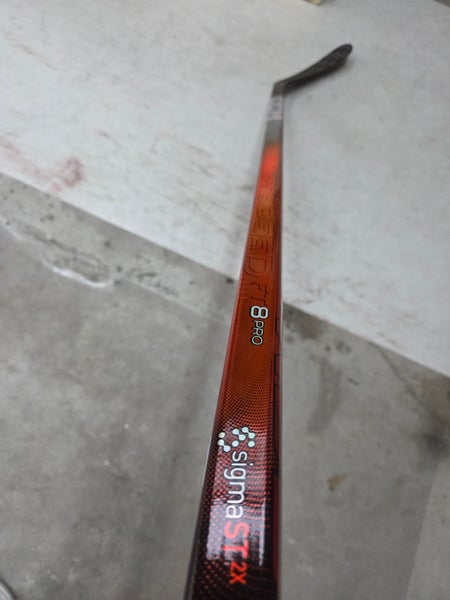 Senior CCM JetSpeed FT8 Pro Right Handed Hockey Stick P28 (Used)