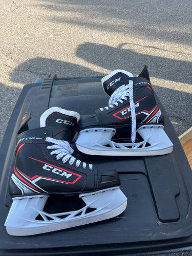 CCM JetSpeed FT340 Hockey Skates Size 6 (New)
