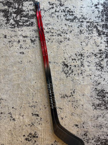 2 Pack Senior Pro Stock Bauer Vapor Hyperlite 2 Left Hand P28M Pro Stock