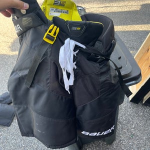 Junior Large Bauer Supreme 3S Pro Hockey Pants (Used)