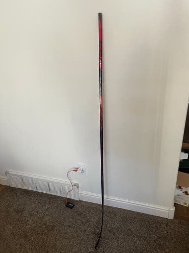 Intermediate CCM JetSpeed FT4 Pro Left Hand Hockey Stick P28 Pro Stock (Used)