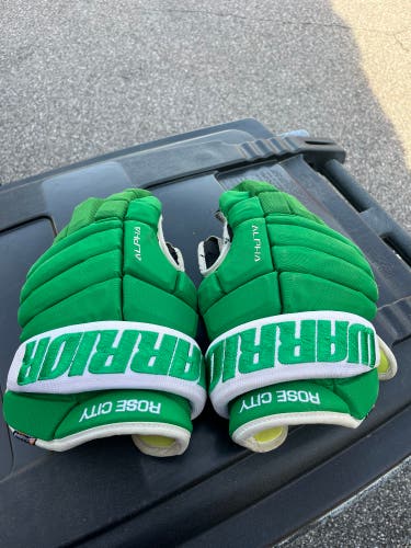 Warrior Alpha Pro Gloves 15" Pro Stock (Used)