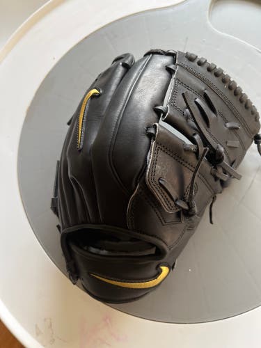 2023 Nike Alpha Huarache RH Pitcher's Baseball Glove 11.75" (New)