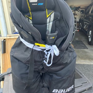 Intermediate Medium Bauer Supreme 3S Pro Hockey Pants (Used)