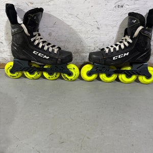 Junior CCM Super Tacks 9350 Inline Skates Regular Width Size 1.0 (Used)