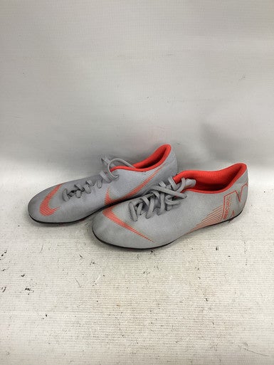Used Nike Soccer Cleats Grey Senior 8.5 11851-S000039231