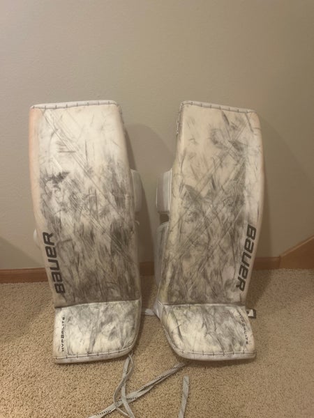33" 2023 Bauer Hyperlite Goalie Leg Pads Pro Stock (Used)