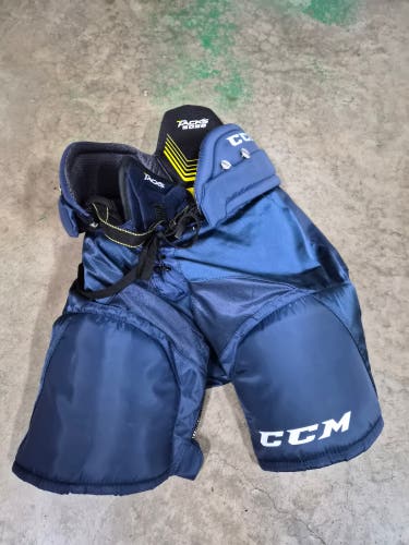 Junior Small CCM Tacks 5092 Hockey Pants (Used)