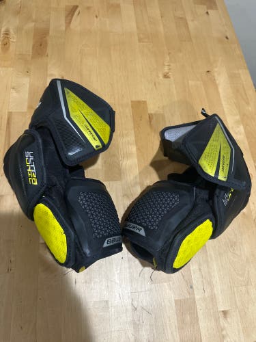 Senior Large Bauer Supreme Ultrasonic Elbow Pads (Used)