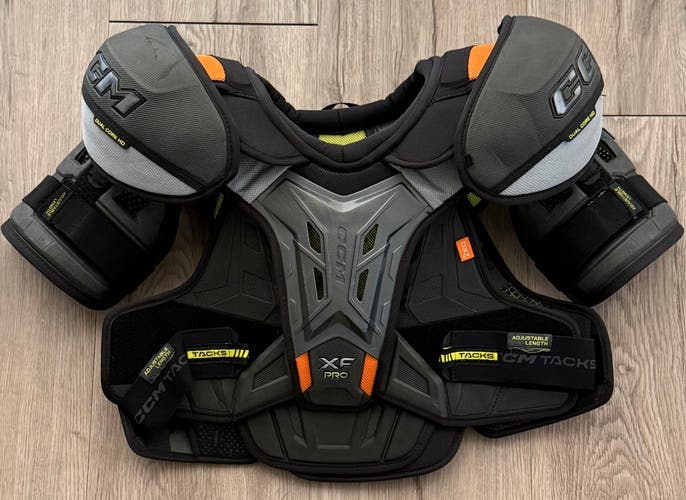 Large Senior CCM XF Pro Shoulder Pads Pro Stock (Used)