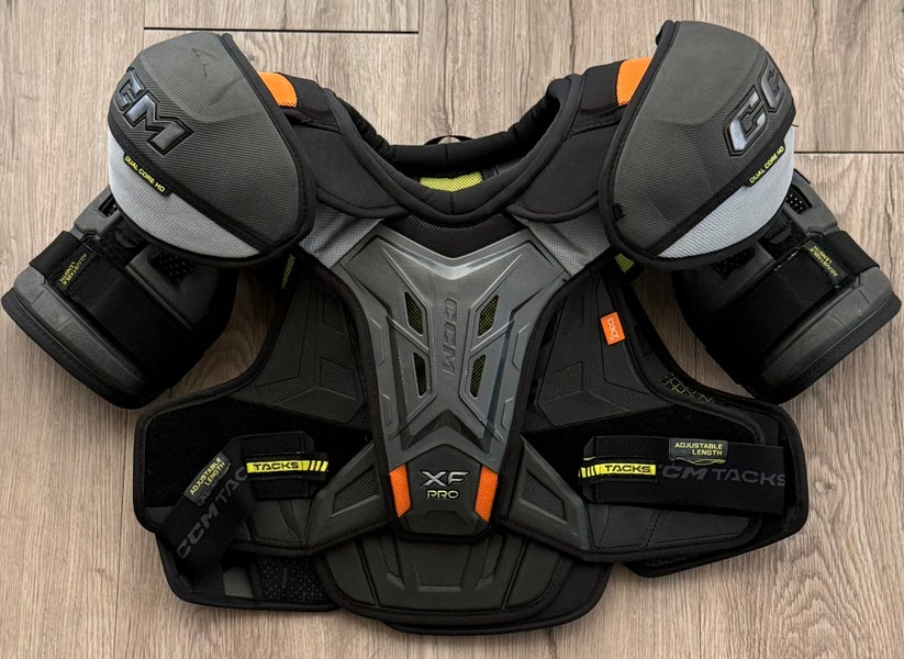 Large Senior CCM XF Pro Shoulder Pads Pro Stock (Used)