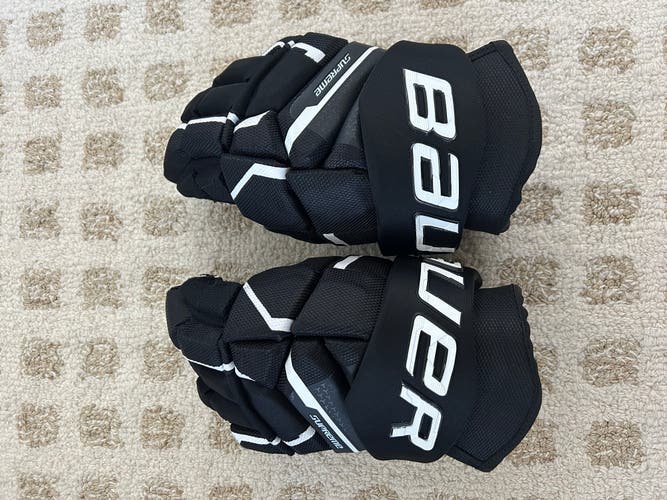 Bauer Supreme Mach Gloves 13" (Used)