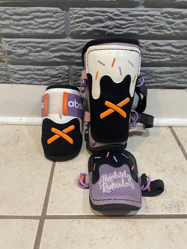 absolutely ridiculous Seattle select elbow guard and leg guard (used)