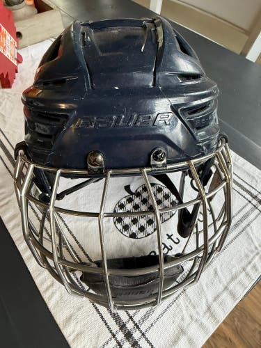 Small Bauer Re-Akt 150 Helmet (Used)