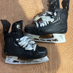 Senior Bauer Supreme Mach Hockey Skates Pro Stock 7 (Used)