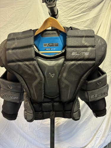 XS 2023 Bauer Elite Goalie Chest Protector (Used)