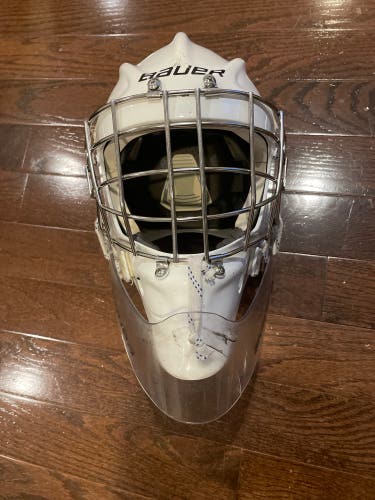 Senior 2022 Small Bauer 960 Goalie Mask (Used)