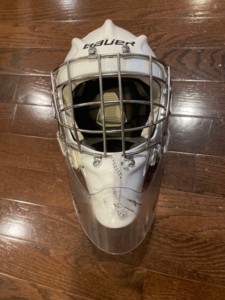 Senior 2022 Small Bauer 960 Goalie Mask (Used)