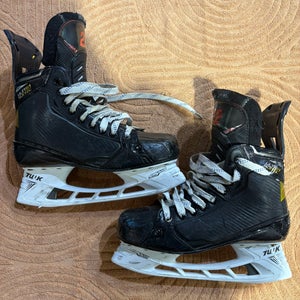 Senior Bauer Supreme UltraSonic Hockey Skates Pro Stock 7 (Used)