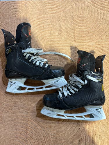 Senior Bauer Supreme UltraSonic Hockey Skates Pro Stock 7 (Used)