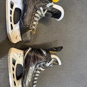 Bauer Supreme S180 Hockey Skates Extra Wide Width Size 1 (Used)