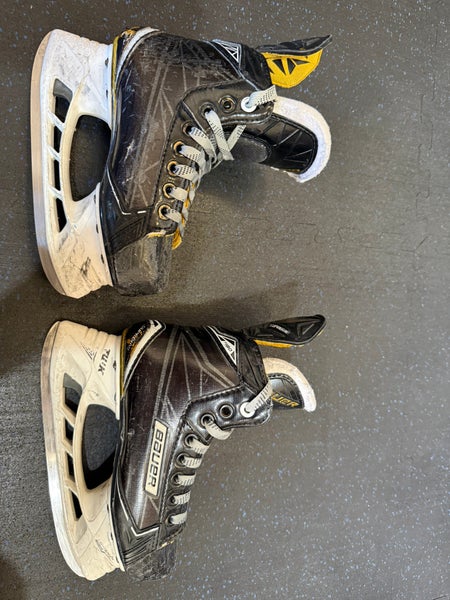 Bauer Supreme S180 Hockey Skates Extra Wide Width Size 1 (Used)