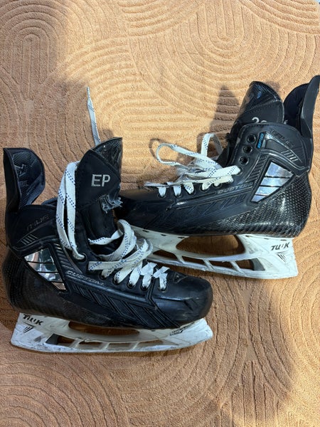 True Pro Custom Hockey Skates Pro Stock 8 (Used)