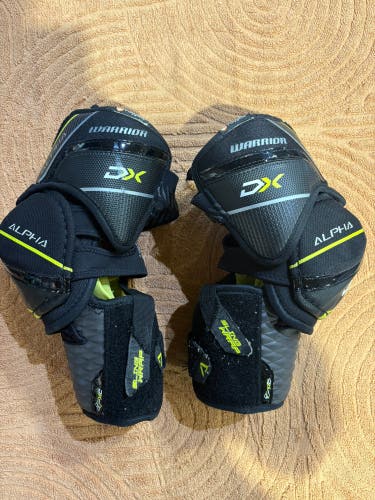 Senior Medium Warrior Alpha DX Elbow Pads (Used)