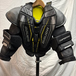 Medium 2022 Bauer S29 Goalie Chest Protector (Used)