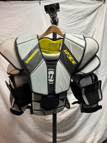 Medium 2024 Warrior Ritual X3E Goalie Chest Protector (New)