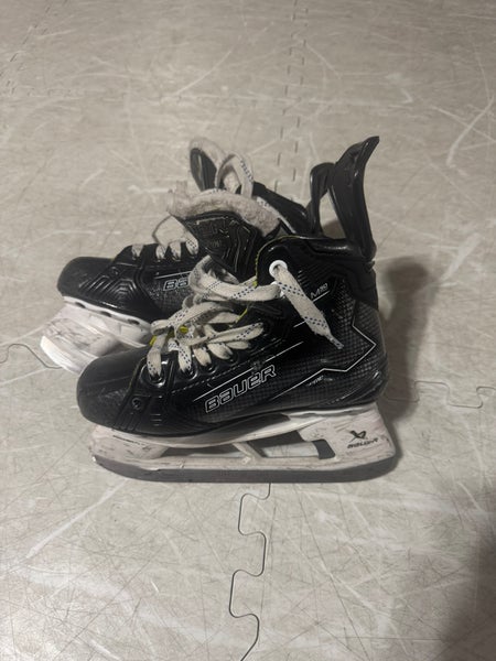 Bauer Supreme M5 Pro Hockey Skates Regular Width Size 3 (Used)